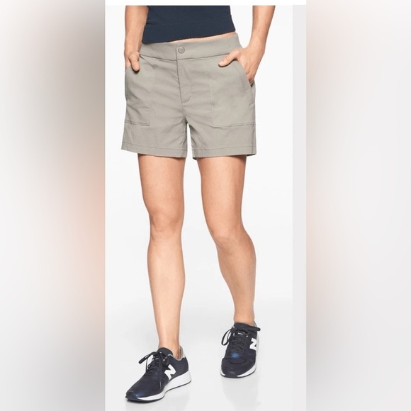 Athleta Pants - Athleta Trekkie Hiking Shorts size 0 Women's color gray preloved without flaws